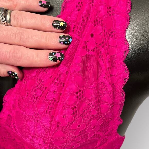 Intimately Free People NEW Pink Lace Halter Bralette Womens M Softbra Fairykei - Picture 6 of 11